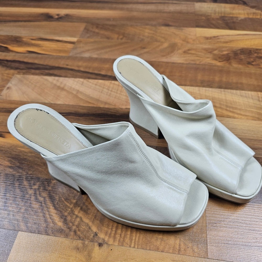 Bottega Veneta Platform Wedge Mules Cream Leather Open Toe‎ Sandals EU 37